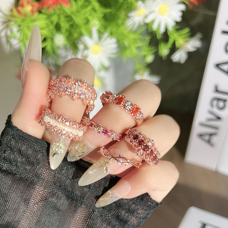 High-end accessory: A rose gold starry sky micro-set diamond open-mouth ring for women, fashionable layering and versatile ring trend Application Scenario