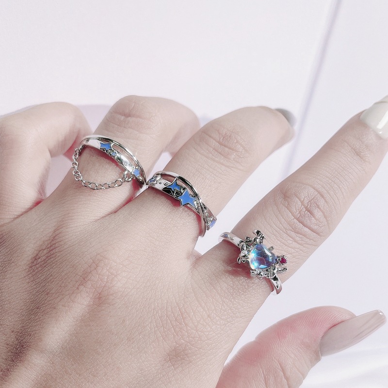 A minimalist and fashionable design with a star drop glaze open ring, a cold and elegant moonstone ring for women Application Scenario