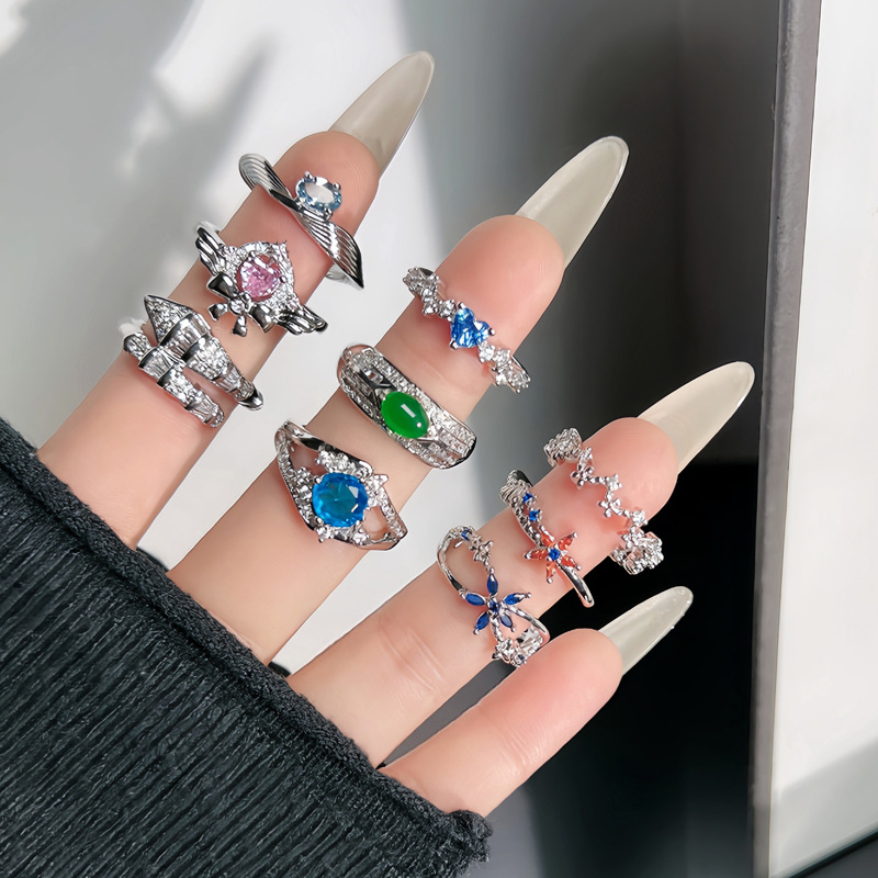 Snake-shaped zodiac year light luxury full diamond open ring, women's fashion, flower fashion, cold style, niche design index finger ring details Picture