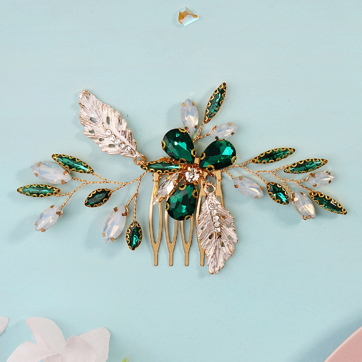 European and American cross-border water diamond bride hair comb, versatile green crystal headwear, five-toothed insert comb, wedding banquet hair accessory Specification drawing