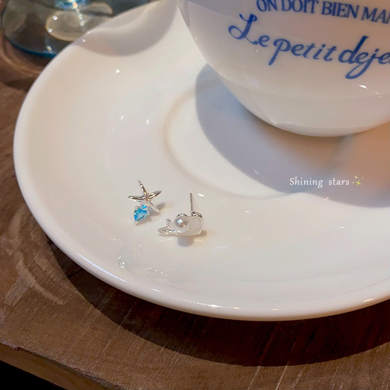Asymmetrical starfish dolphin stud earrings for women, fashionable, light luxury, elegant and versatile pearl earrings, wholesale of internet-famous earrings Specification drawing