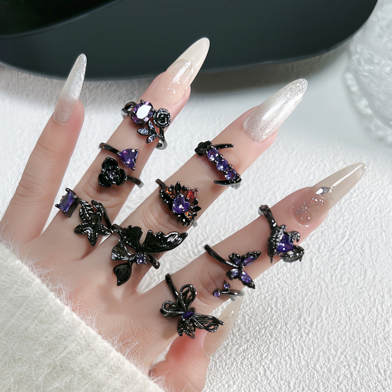 Sweet and cool dark style purple diamond retro open-top ring, gender-neutral trend, European and American punk high-end layered index finger ring Application Scenario