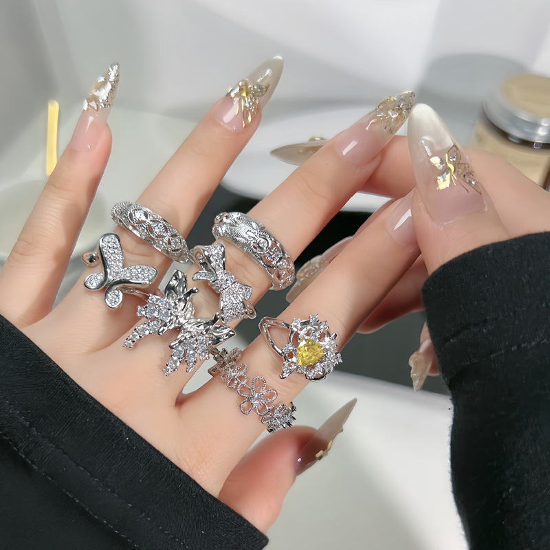 Cross-border best-selling bow ring, women's light luxury brushed high-end, open best friend index finger ring, niche retro ring details Picture