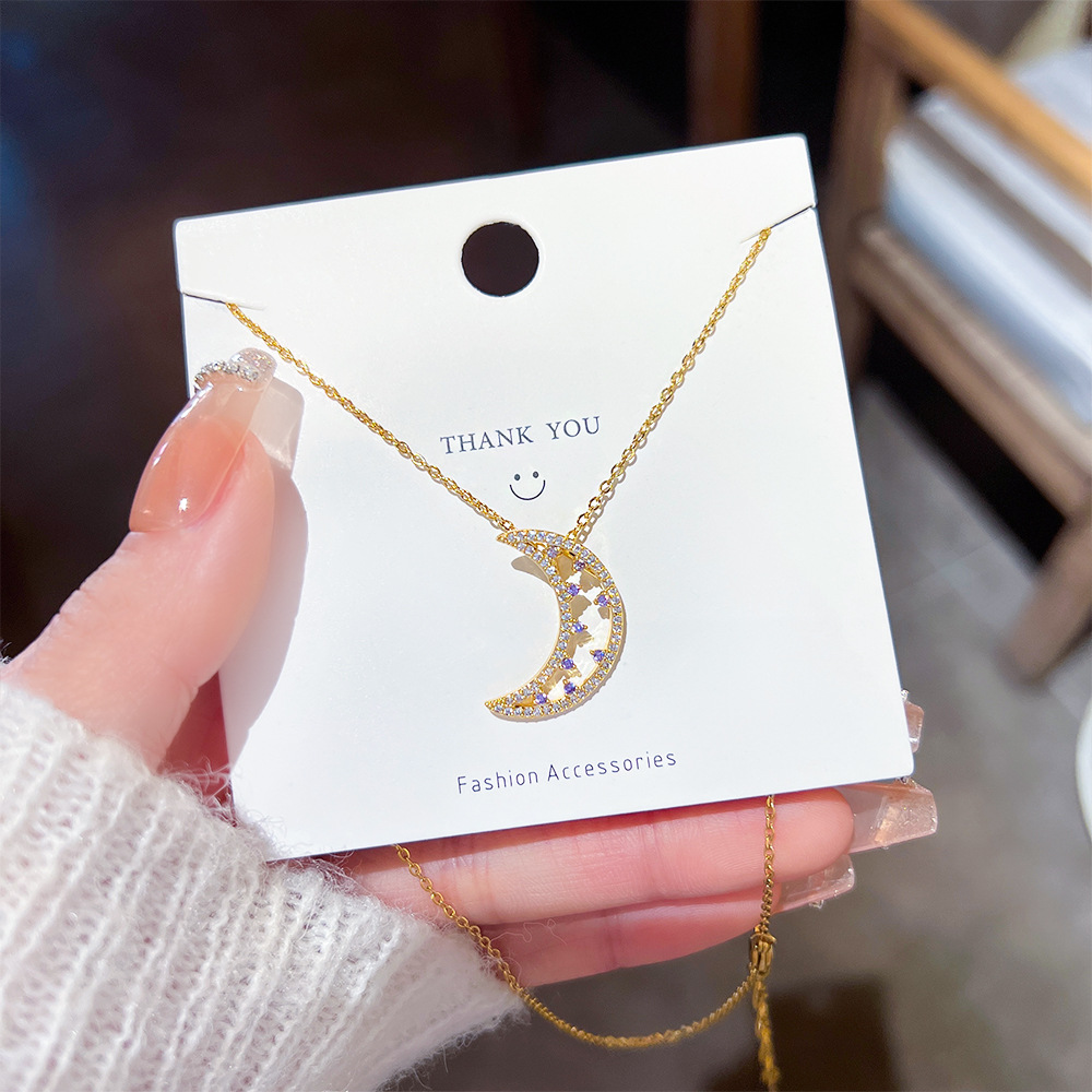 Light luxury star moon collarbone chain, women's high-end moon pendant, simple and elegant, versatile hip-hop style necklace wholesale pearl full figure