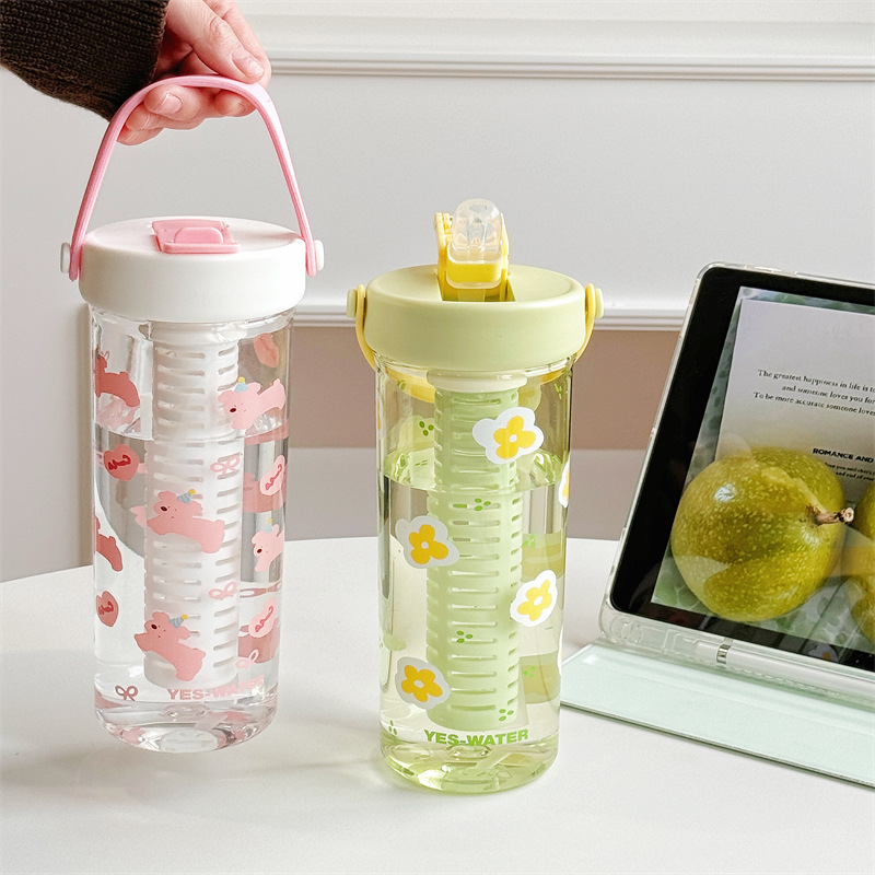 Wholesale of Tritan plastic straw cups with a fresh and clean style, large-capacity water cups with a tea bin, and summer student cups full figure