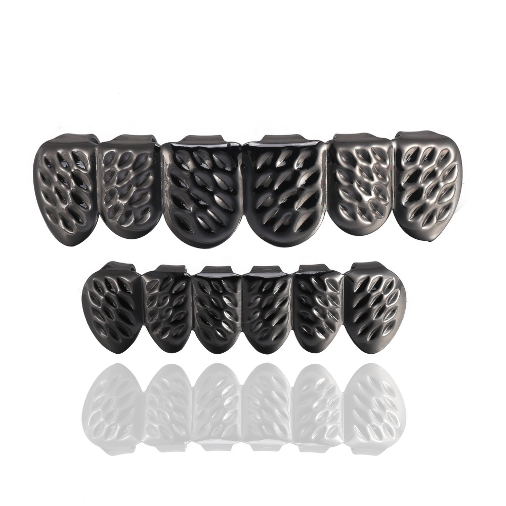 The popular leopard-print gold hip-hop teeth in Europe and America, Hip-hop nightclub trendsetters, Halloween metal braces grillz Application Scenario