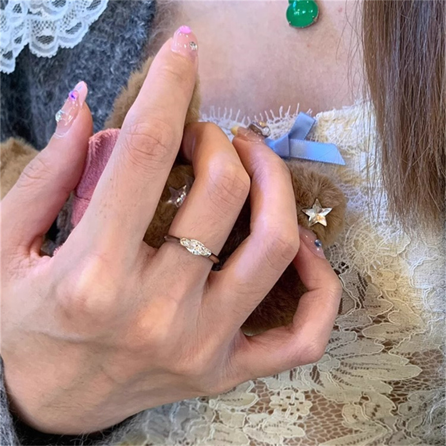 Korean version horse eye diamond ring, S925 sterling silver, high-end, light luxury, versatile and fashionable ring, niche design index finger ring details Picture
