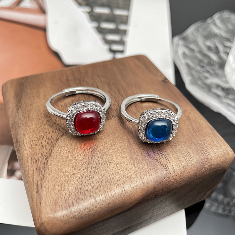 High-end retro candy colored gemstone ring for women, adjustable and versatile, sweet and cool, fashionable and light luxury style food ring Specification drawing