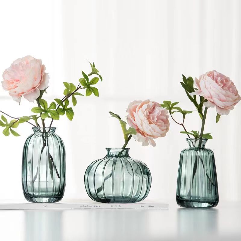 Nordic style ins small vase with transparent colored flower arrangement for bedroom, living room and dining room decoration, dry vase details Picture