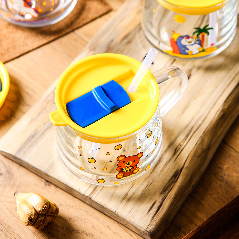 Home cartoon cute water cup with straw milk double-drinking cup Office coffee cup with lid glass 350ml Application Scenario