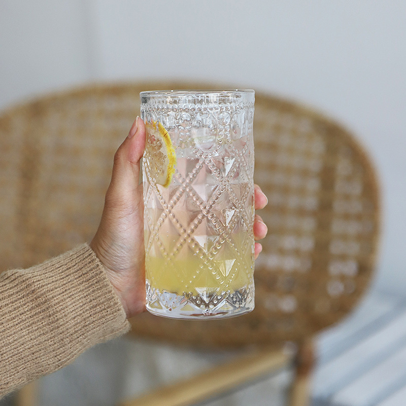 ins Nordic-style retro relief glass cups, large capacity milk cups for restaurants, wholesale of milk tea, juice and wine cups details Picture