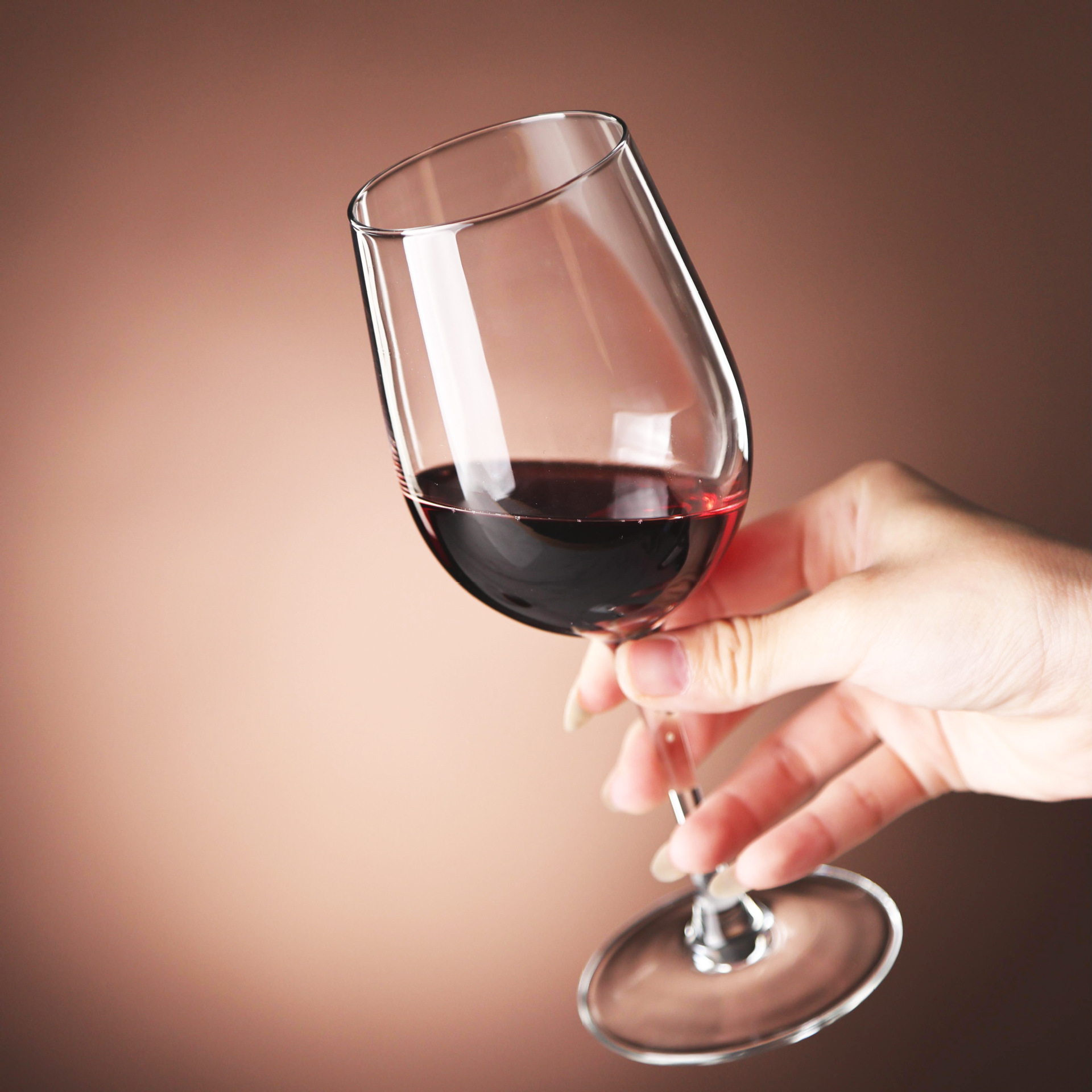 【 Factory Direct Sales 】 Transparent cold-cut glass wine glasses, household foreign wine glasses, creative wine glasses that can be printed with logos details Picture