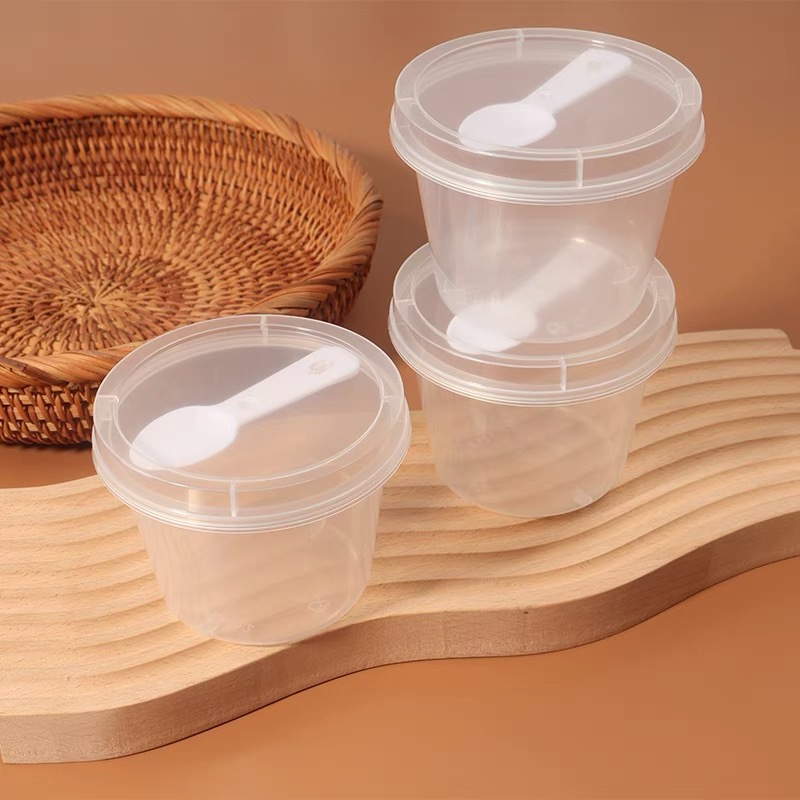 Pudding cups, disposable double-layer milk cups, high-temperature resistant jelly, yogurt mousse desserts, packed with plastic LIDS Application Scenario