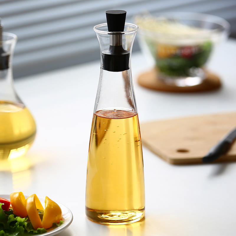 Self-opening and closing high borosilicate glass leak-proof oil pot, creative sesame oil bottle, household oil tank, oil-free kitchenware full figure