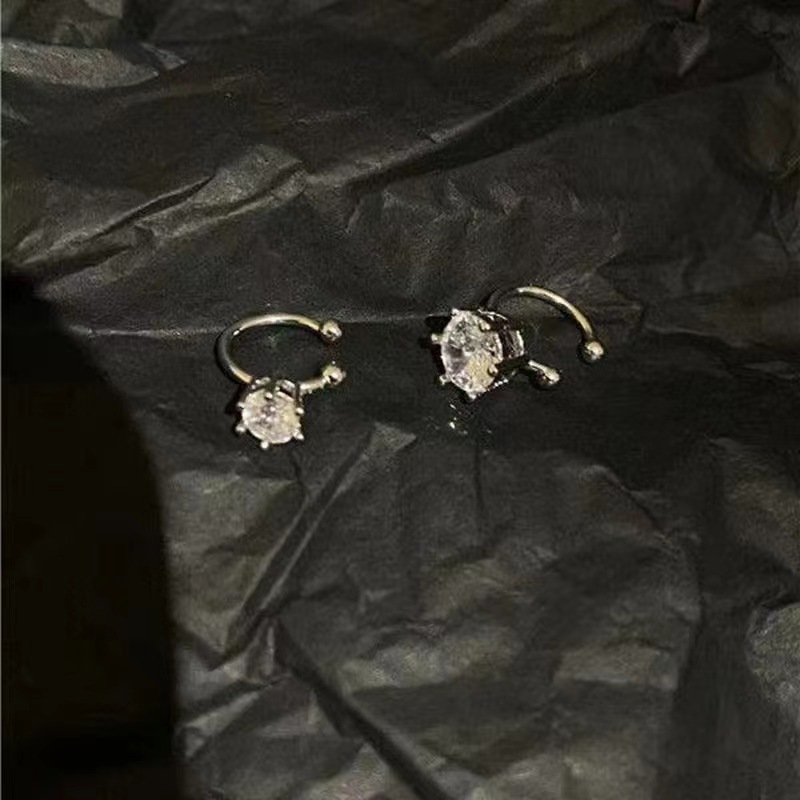Super dazzling ~ Exquisite and elegant zircon ear bone clips, a niche design with a high-end feel, no ear piercings, and trendy earrings for women on Instagram Specification drawing