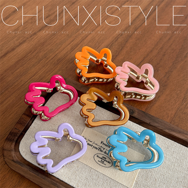 YD Italian style creative palm ~ Simple and high-end acetate claw clip, small hair volume, medium and short hair shark clip details Picture