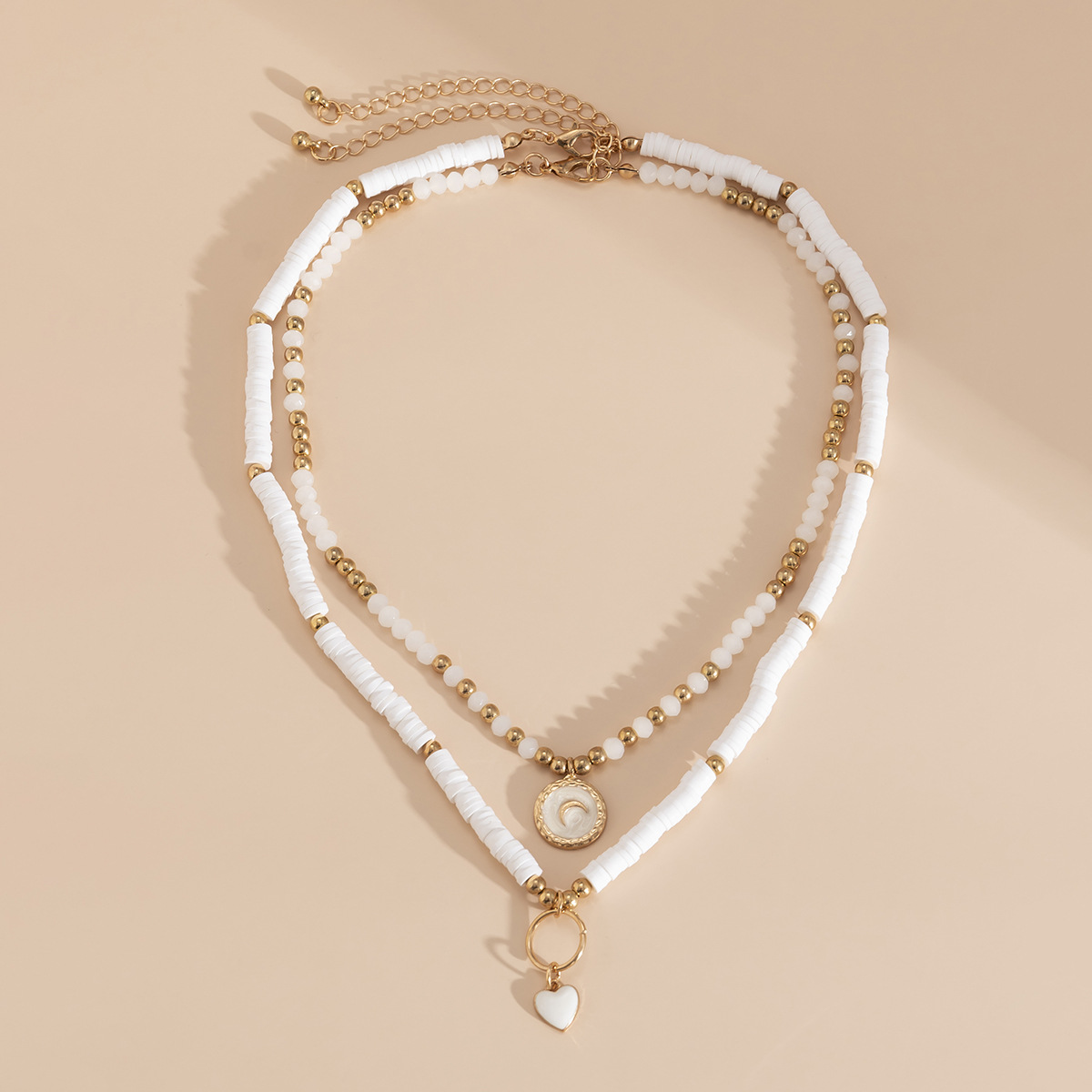 European and American cross-border jewelry, Bohemian retro style soft clay necklaces, simple ethnic style heart-shaped crystal necklaces Application Scenario