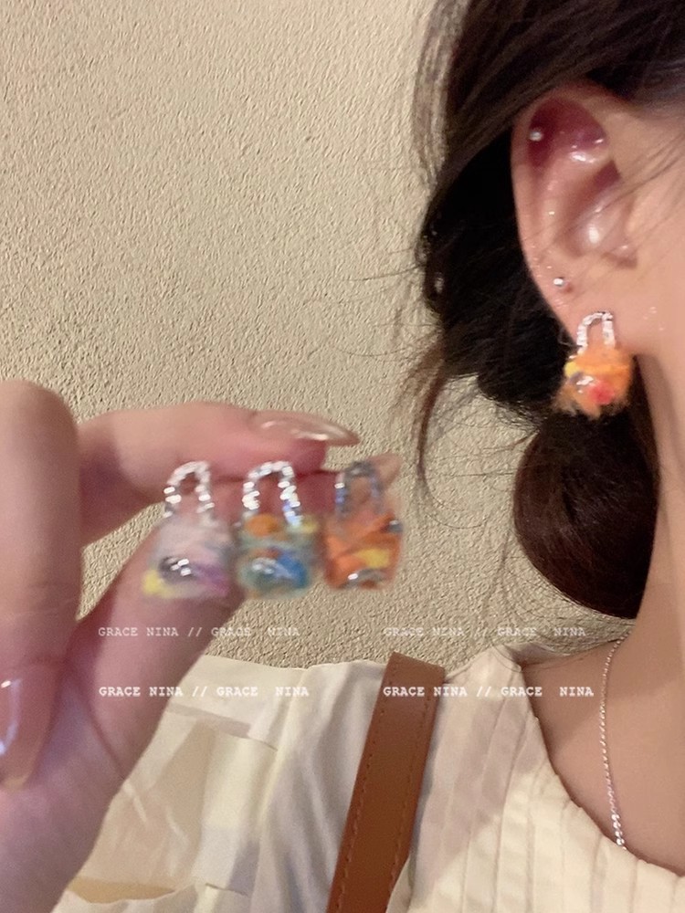 Xian Tuanzi - Autumn and Winter wrapped colorful woolen stud Earrings for women, a new best-selling plush earring in 2025, unique earrings full figure