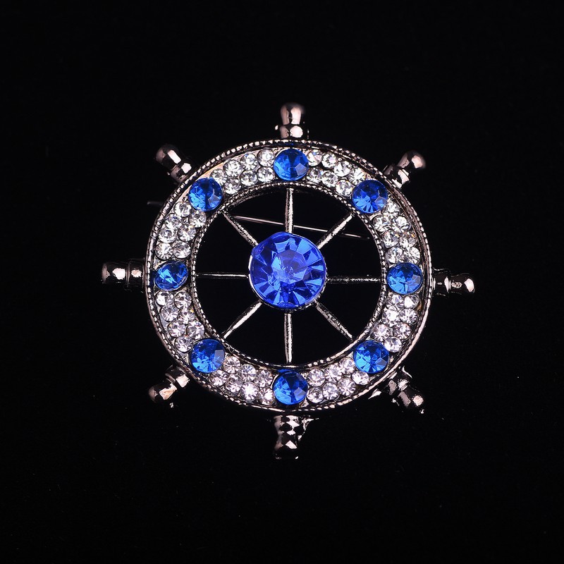 Z5 Yiwu factory Direct sales: Hot sales of retro alloy sparkling diamond rudder brooches, badges, corsages and accessories wholesale with free shipping Application Scenario