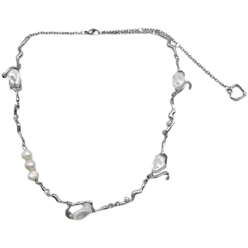 Personalized, irregular-shaped pearl necklace on Instagram, cold style, Baroque heart patchwork, hot girl collarbone chain, trendy and cool Item Picture
