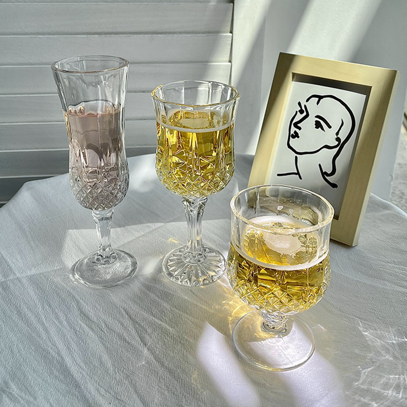 Light luxury style glass cups, diamond red wine glasses, cognac glasses, wine champagne glasses, sweet wine glasses, tall cocktail glasses details Picture