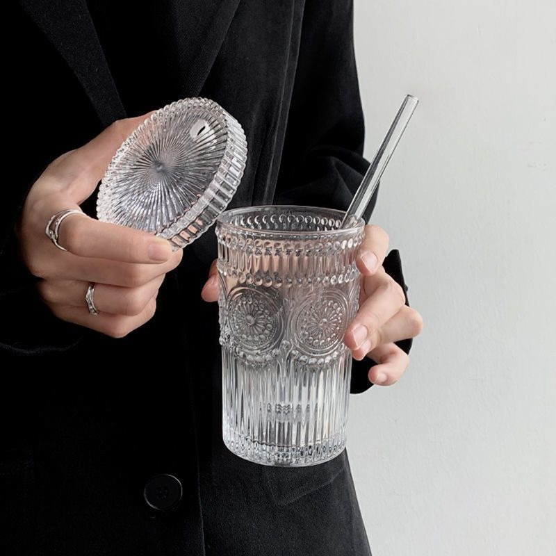Nordic glass cups, retro sunflower relief water cups, InS-style thickened juice cups, home wine glasses, breakfast cups Application Scenario