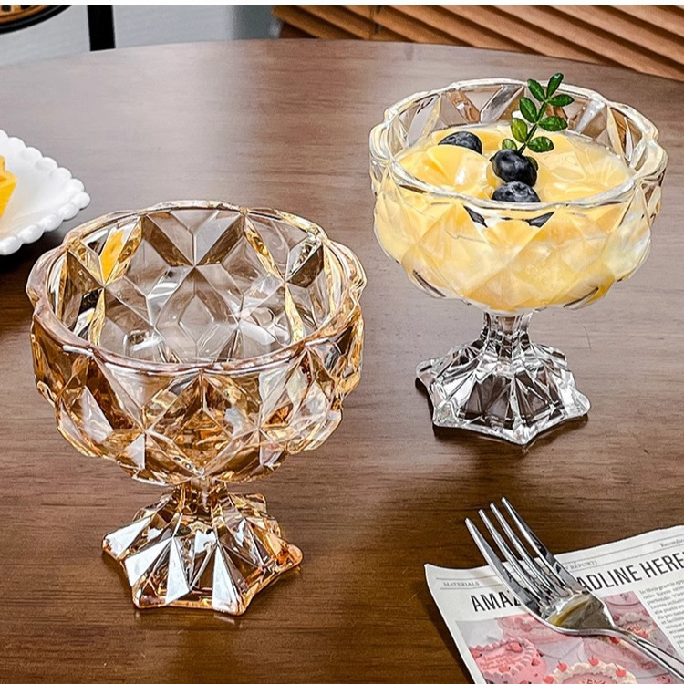 High-legged ice cream, glass dessert bowl, popular Instagram yogurt, fruit pudding, ice cream, fruit plate cup Specification drawing