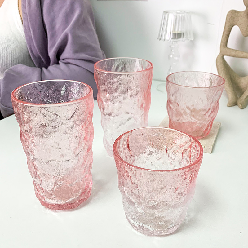 Ins-style gradient pink glass cups, home internet-famous glacier pattern cups, girls' high school appearance level water cups, beer mugs, douyin Application Scenario