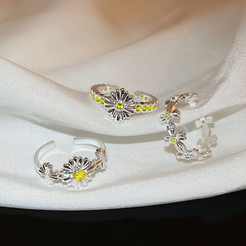 Zircon flower open ring on Instagram, with a cold style, sweet and cool personality, a new niche design for women's jewelry Specification drawing