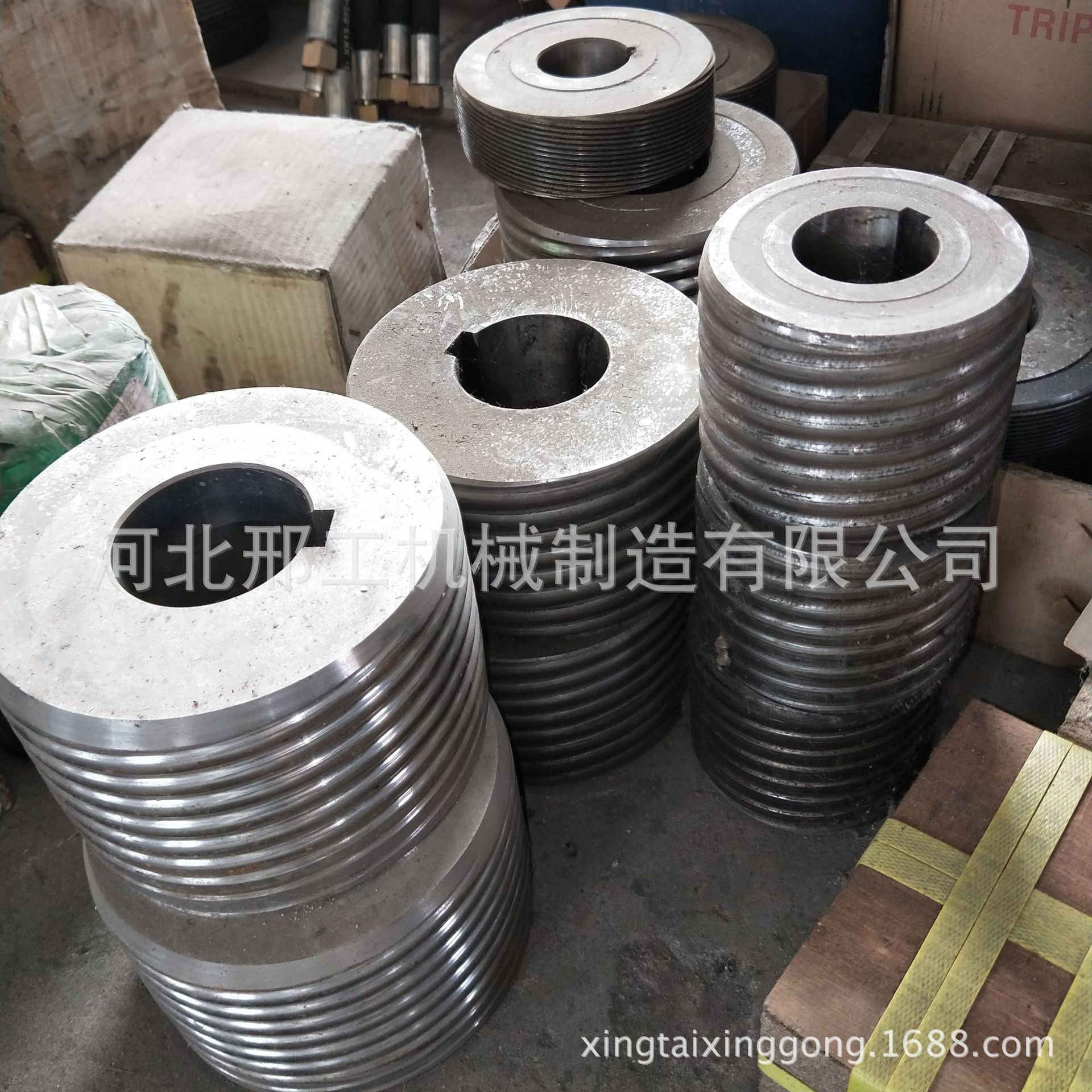 Thread rolling wheel dies, thread rolling wheels of various pitches, thread rolling dies, 54-hole and 75-hole thread rolling machine parts Application Scenario
