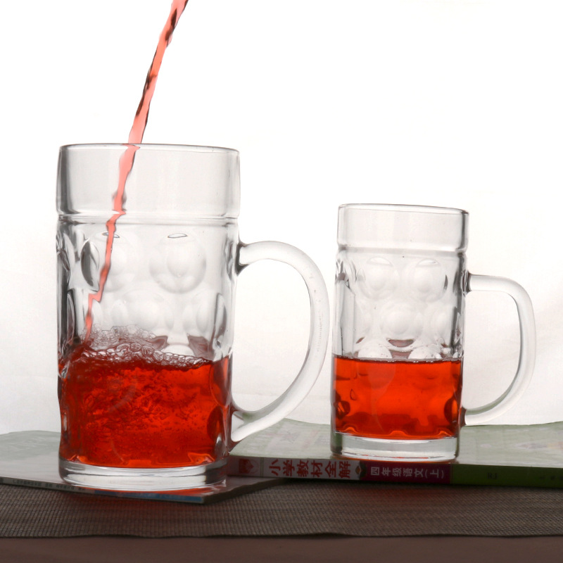 New household thickened large-capacity glass beer mug with handle, creative draft beer hero cup, creative bar full figure