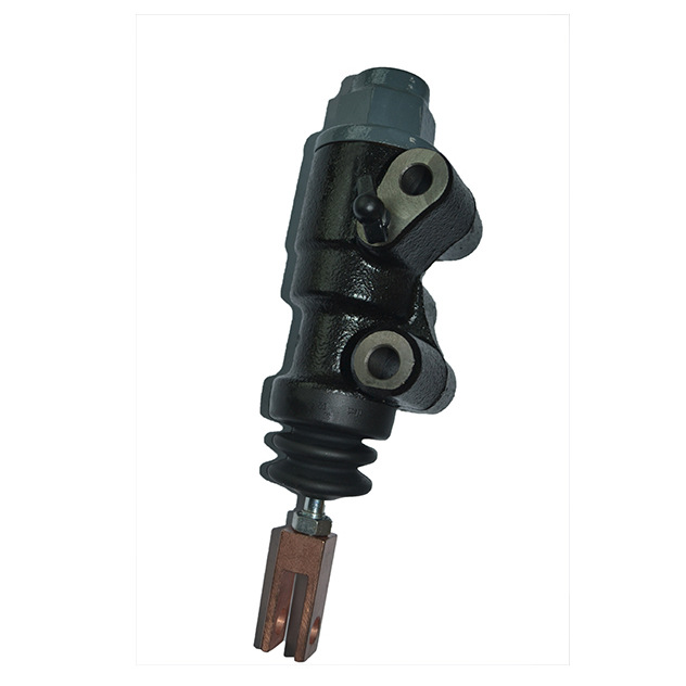 Suitable for the brake master cylinder 47530-U2100-71 brake accessories and clutch parts of Toyota Komatsu AT forklifts Application Scenario