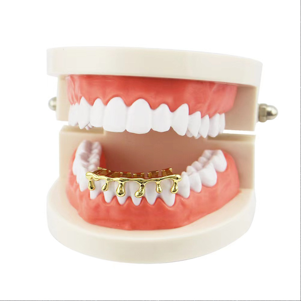 A new cross-border prop, the gold-plated water drop dental crown, is selling well in Europe and America full figure