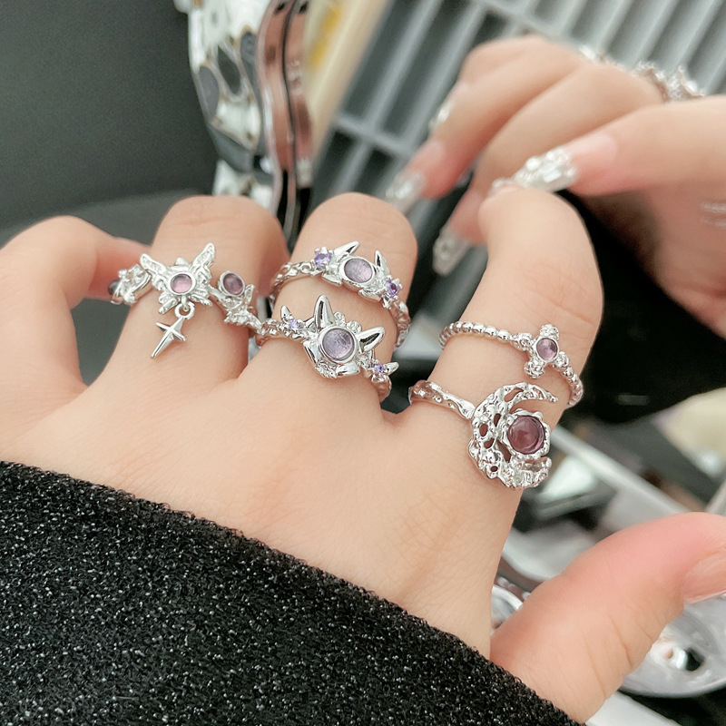 Moon inlaid with purple diamonds, hollow texture, lava, niche open ring, irregular butterfly, cold style, sweet and cool ring full figure