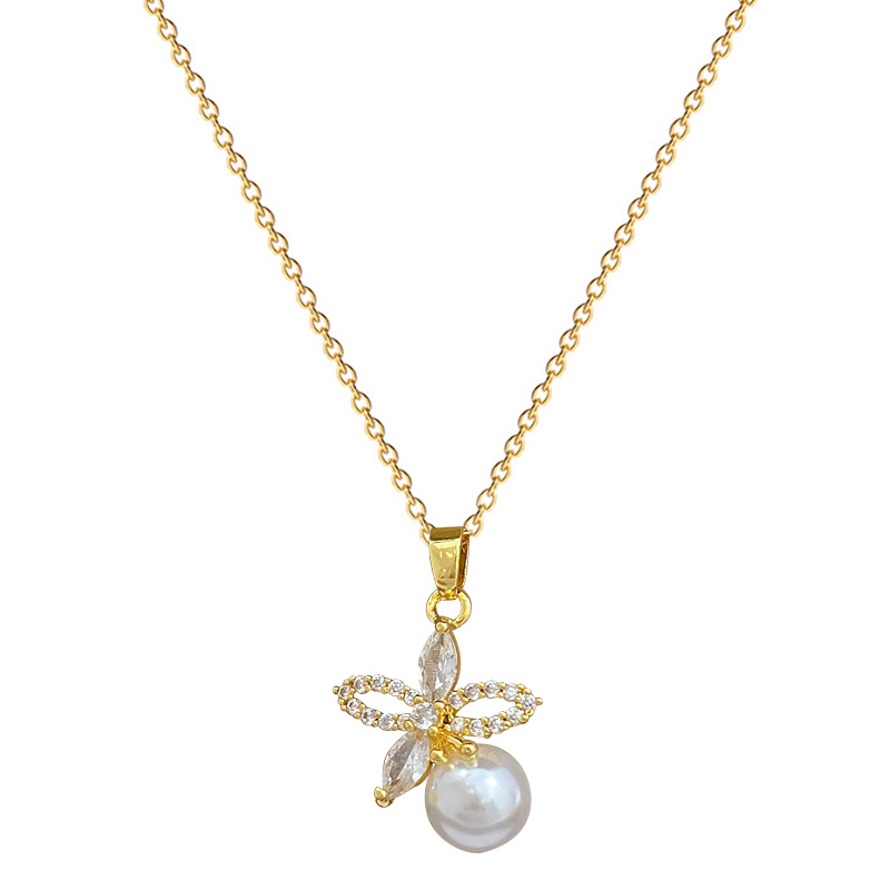【 Titanium Steel 】 Necklace and earring set, light luxury, full diamond, flower and pearl, personalized and elegant banquet earrings and necklaces Item Picture