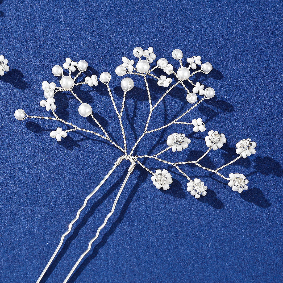 Korean simple and versatile hair accessories, handcrafted millet beads, exquisite hair forks, bridal wedding dresses, evening gowns, updo, pearl U-shaped hairpins Application Scenario
