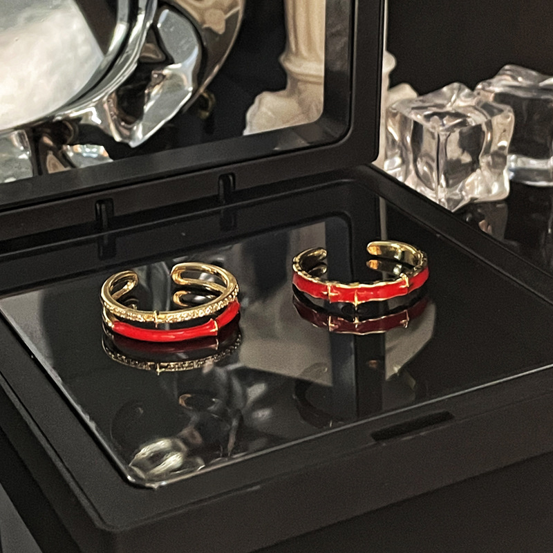 Double-layer red star-shaped hollowed-out ring, a niche design for women. Adjustable ring for the zodiac year, a personalized index finger ring details Picture