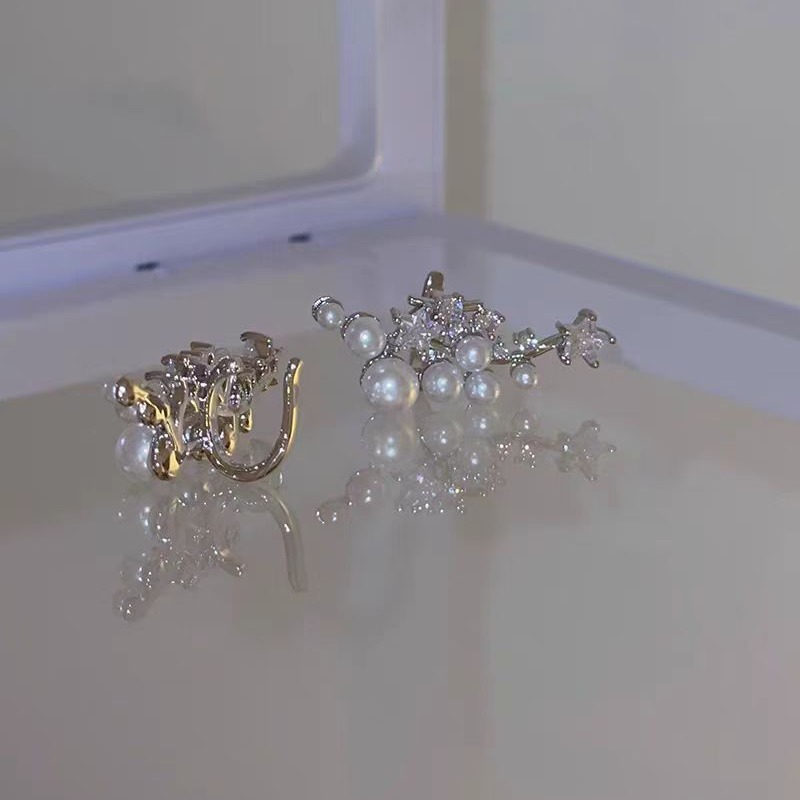 Elegant and noble lady ~ Pearl Star Ear Bone clip without ear holes, versatile, high-end, light luxury, unique daily commuting earrings Application Scenario