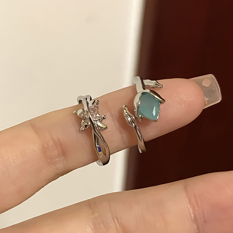 Elegant tulip ring for women, light luxury and high-end feel, zircon opening, niche design, unique ring, butterfly index finger ring full figure
