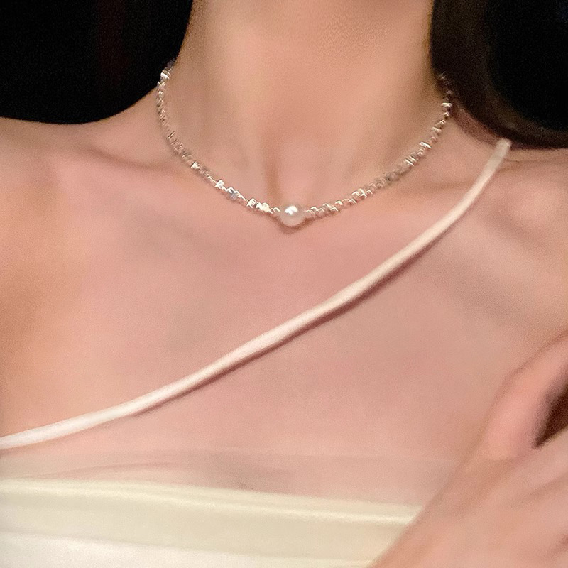 Pearl silver necklace for women, 2025 new style dress collarbone chain, light luxury and niche decorative necklace accessory full figure