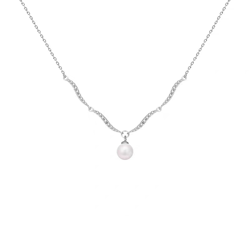 Light luxury slightly inlaid pearl collarbone chain, niche feel, individual and versatile, elegant and fashionable women's sweater chain neck chain Item Picture