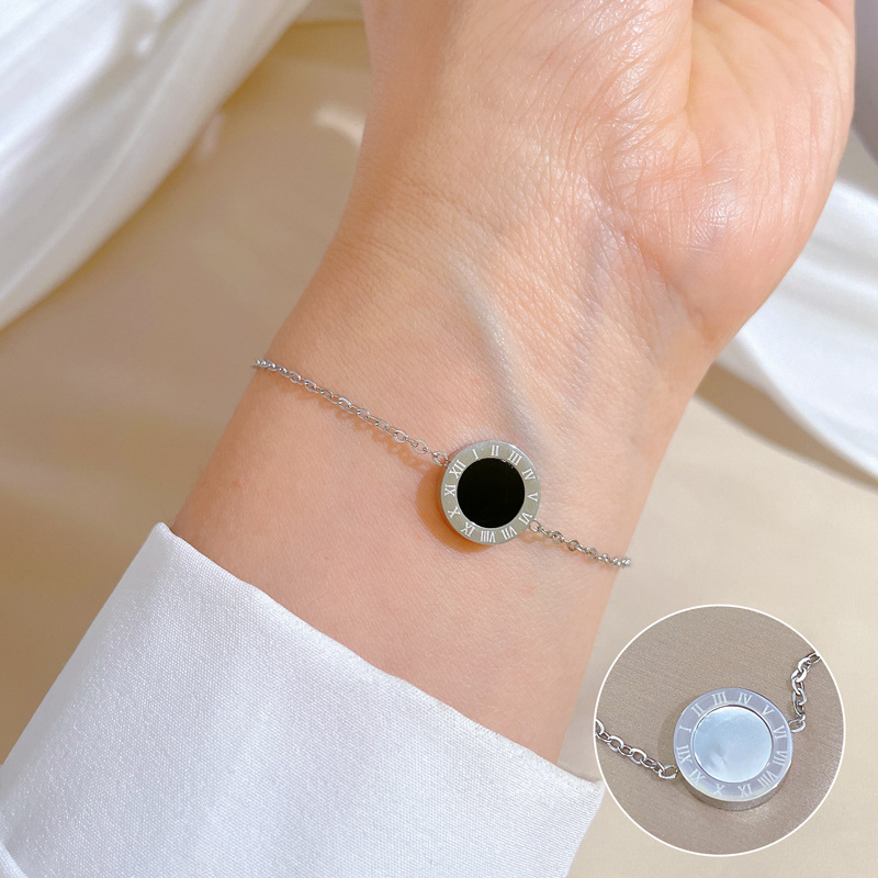 【 All-titanium Steel 】 Dongdaemun furnace gold electroplated personalized Roman mother-of-pearl bracelet, a female Internet celebrity's retro best friend details Picture