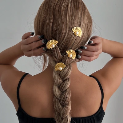 European and American cross-border hair accessories, fashionable pearl imitation fan-shaped eco-friendly hair accessories, new high-end braided hair decoration headwear and hairpins thumbnail