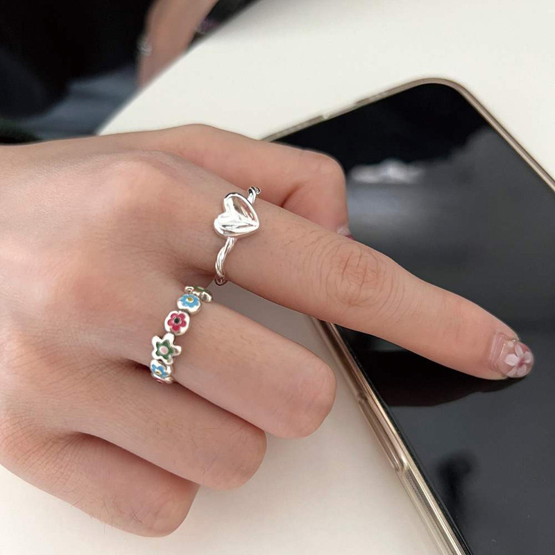 Sweet and cool layered colorful flower rings for women, retro and fashionable, simple and elegant heart-shaped twisted flower rings, exquisite and individual, open ring trend details Picture