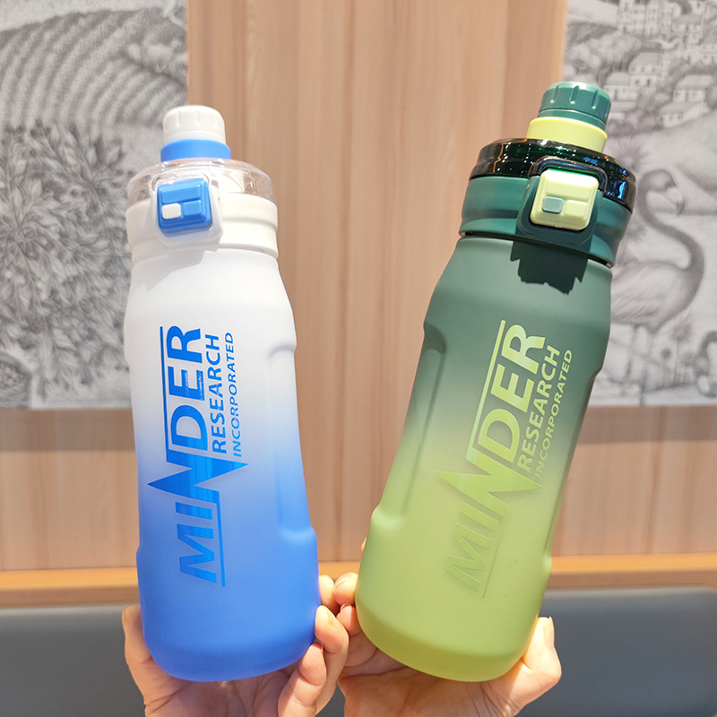 High-appearance-level student male and female portable handle fitness sports water bottle, outdoor large-capacity gradient color double-drinking plastic cup Specification drawing