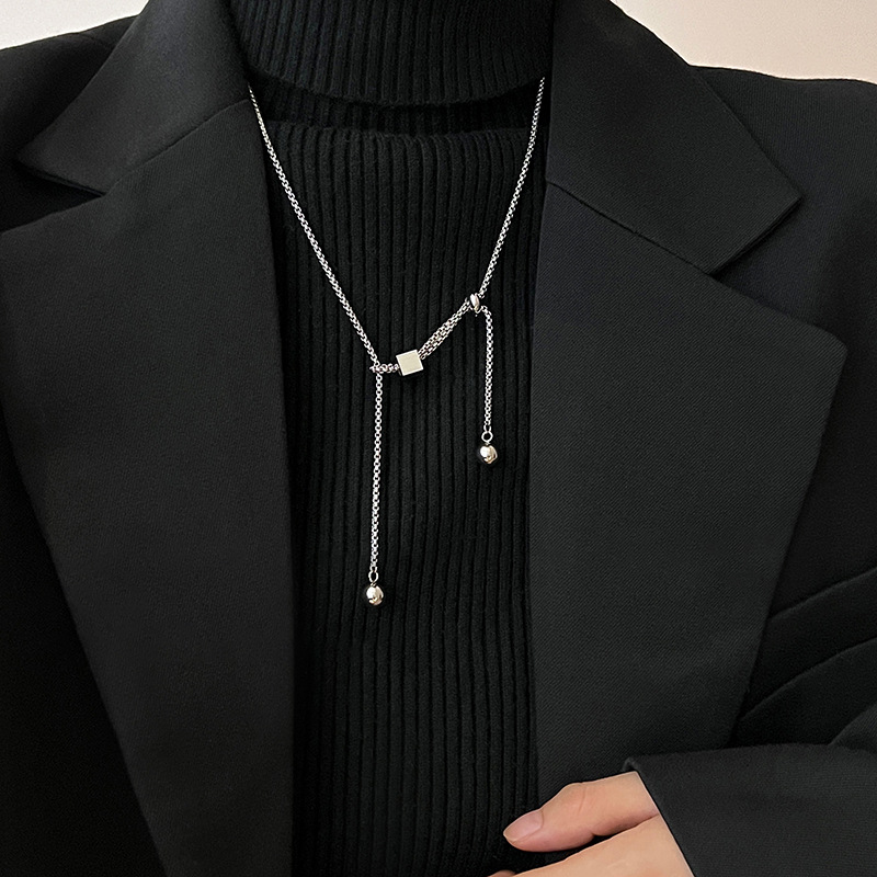 Simple and cool adjustable square titanium steel necklace for women's hip-hop cold style sweater chain 2023 new style tassel accessories Specification drawing