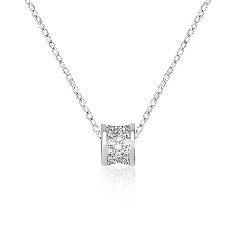 Fashionable Tongqin titanium steel necklace, unique and niche design, Korean-style sweet and elegant pendant, collarbone necklace for women Item Picture