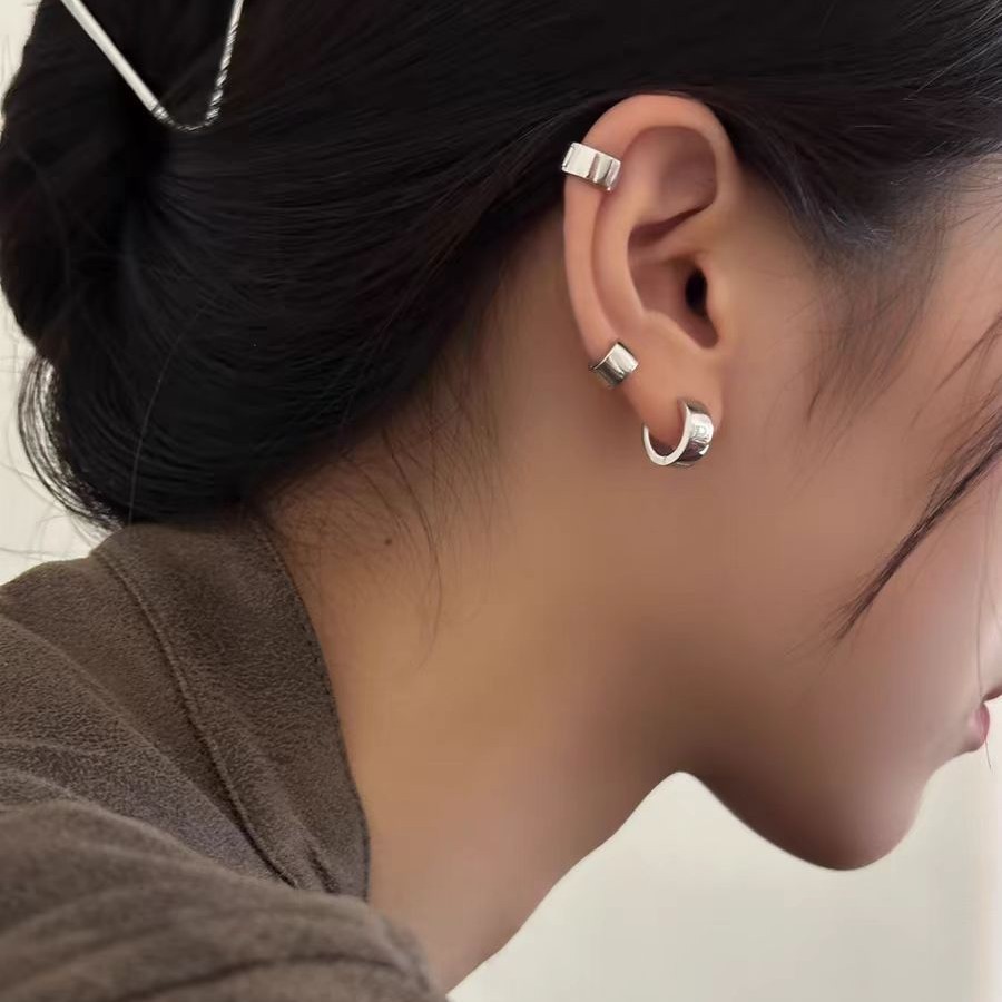 Plain ring earrings, women's ear bone stud, high-end feel, ear bone ring, ear ring, ear buckle, ear stud, men's trendy earrings, 2025 new style details Picture