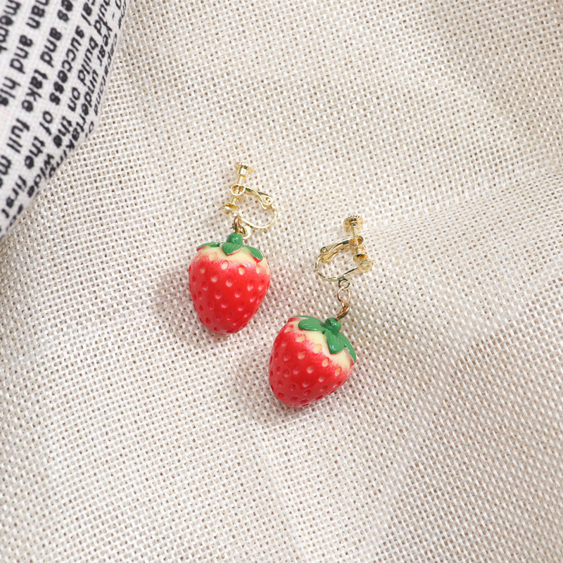 2025 New trendy Korean sweet and cute girl heart versatile ear clips, ins style super cute strawberry earrings for girls Specification drawing