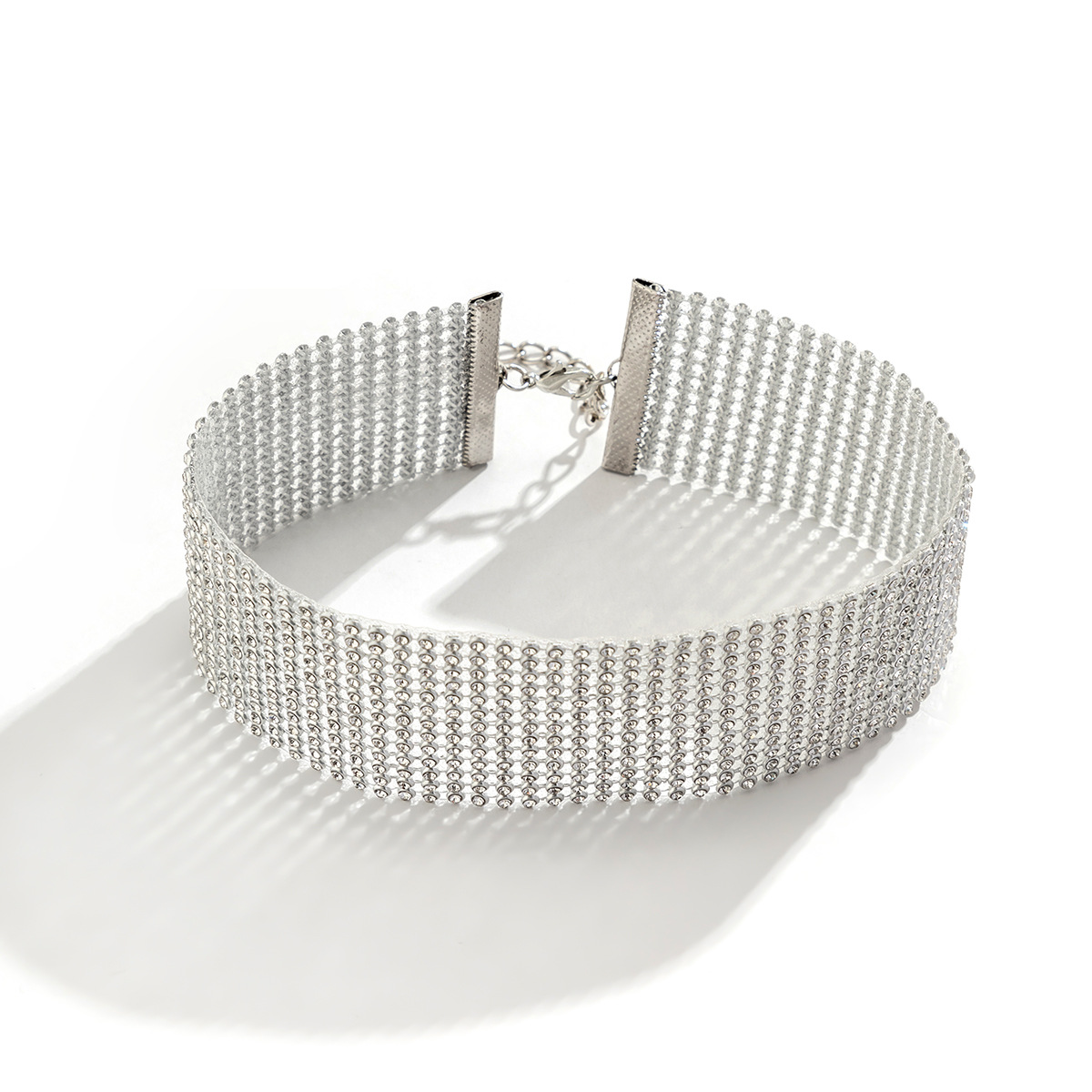 European and American cross-border jewelry, exaggerated wide version full diamond choker, sparkling diamond necklace, fashionable show, personalized necklace for women Application Scenario